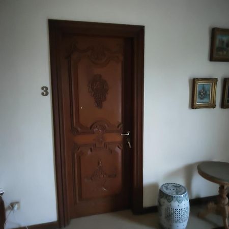 Tirto 27 Homestay Джок'якарта Екстер'єр фото