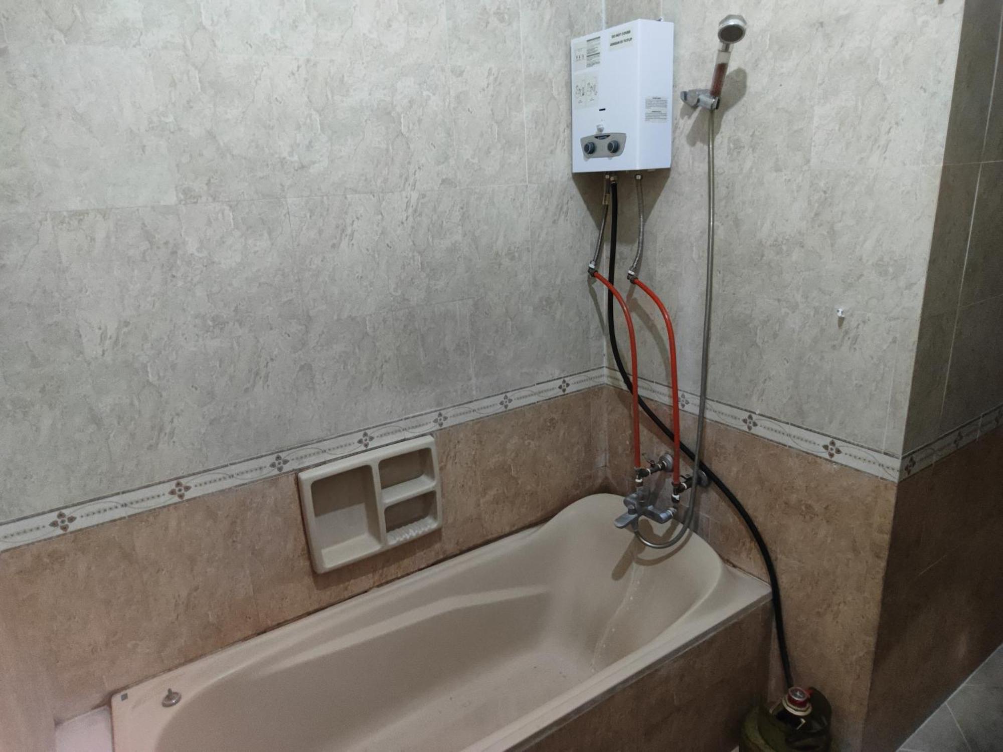 Tirto 27 Homestay Джок'якарта Екстер'єр фото